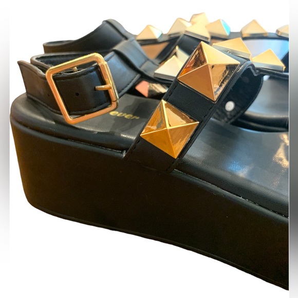 *NEW* Black Get Your Glam On Studded Sandals Size 8.5 Forever Brand - Picture 6 of 7